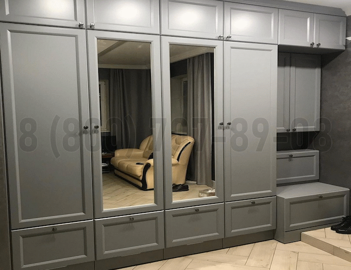 Шкаф серого цвета в Старой Купавне